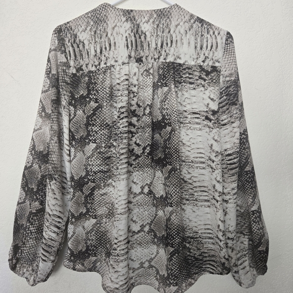 CATHERINE MALANDRINO Chic Snake Print Blouse, Size M - Picture 9 of 10